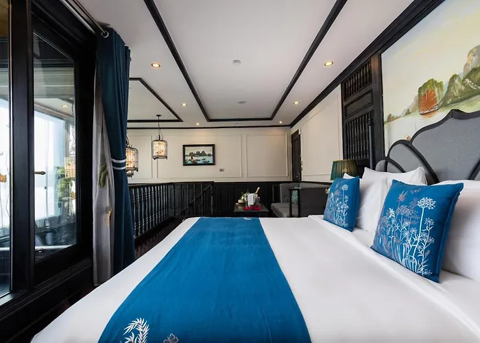  La Regina Grand Cruise Hạ Long