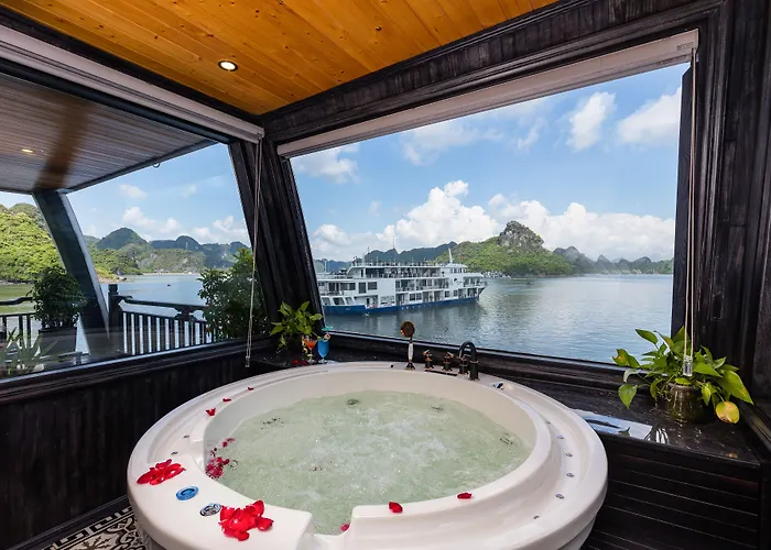  La Regina Grand Cruise Ha Long